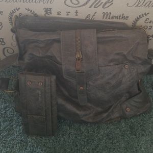 Mat & Nat Handbag w/matching wallet